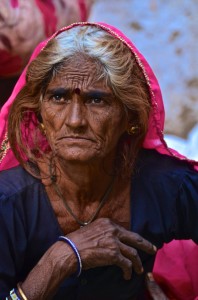 DSC_2842 woman in Pushkar heart necklace